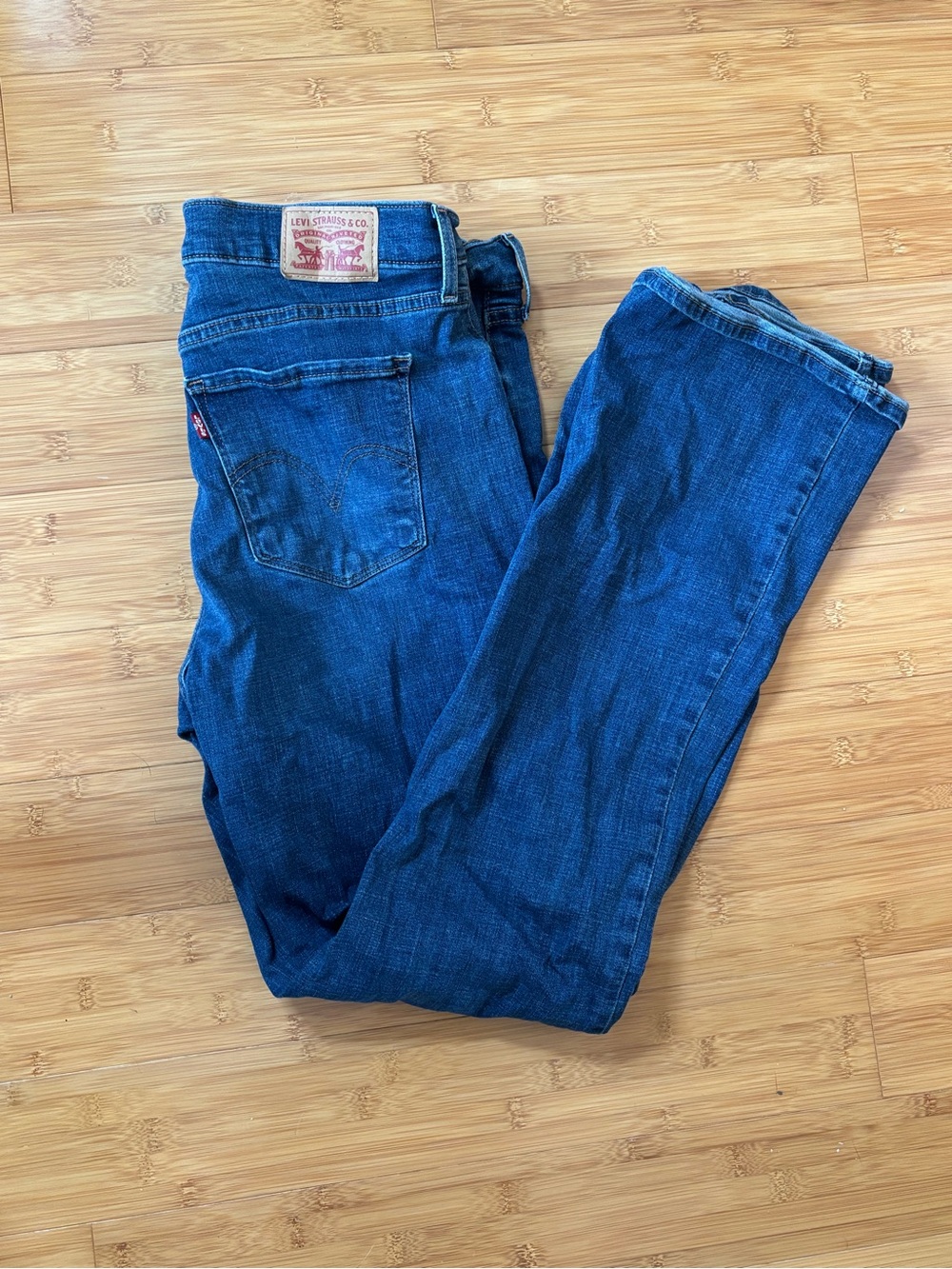 Levi’s Bootcut Women’s Dark Wash Blue Jeans size 14